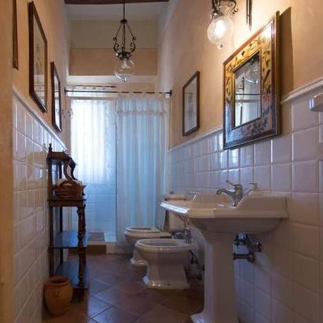 Groundfloor Bathroom