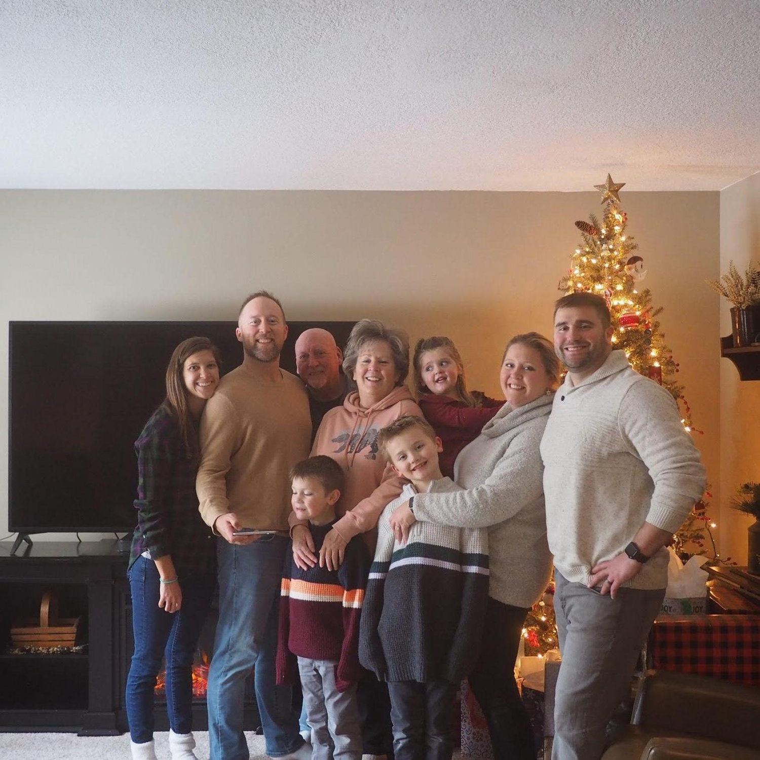 Kendall met Aaron's family during Christmas 2019. When COVID hit, after a few months in KY, they moved in with Tim and Caralyn (more fondly known as "the roomies").