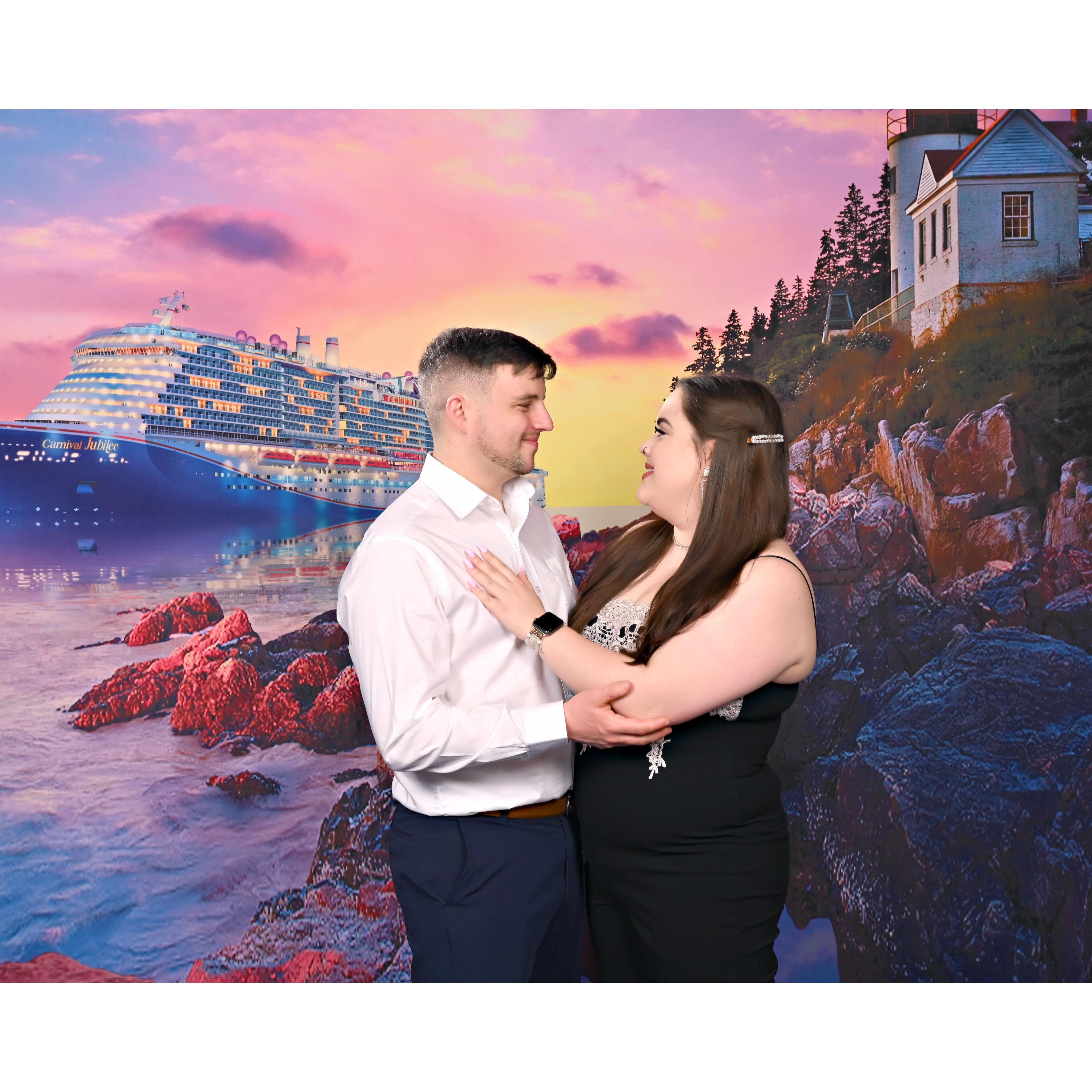 Lets awkwardly stare at each other lol