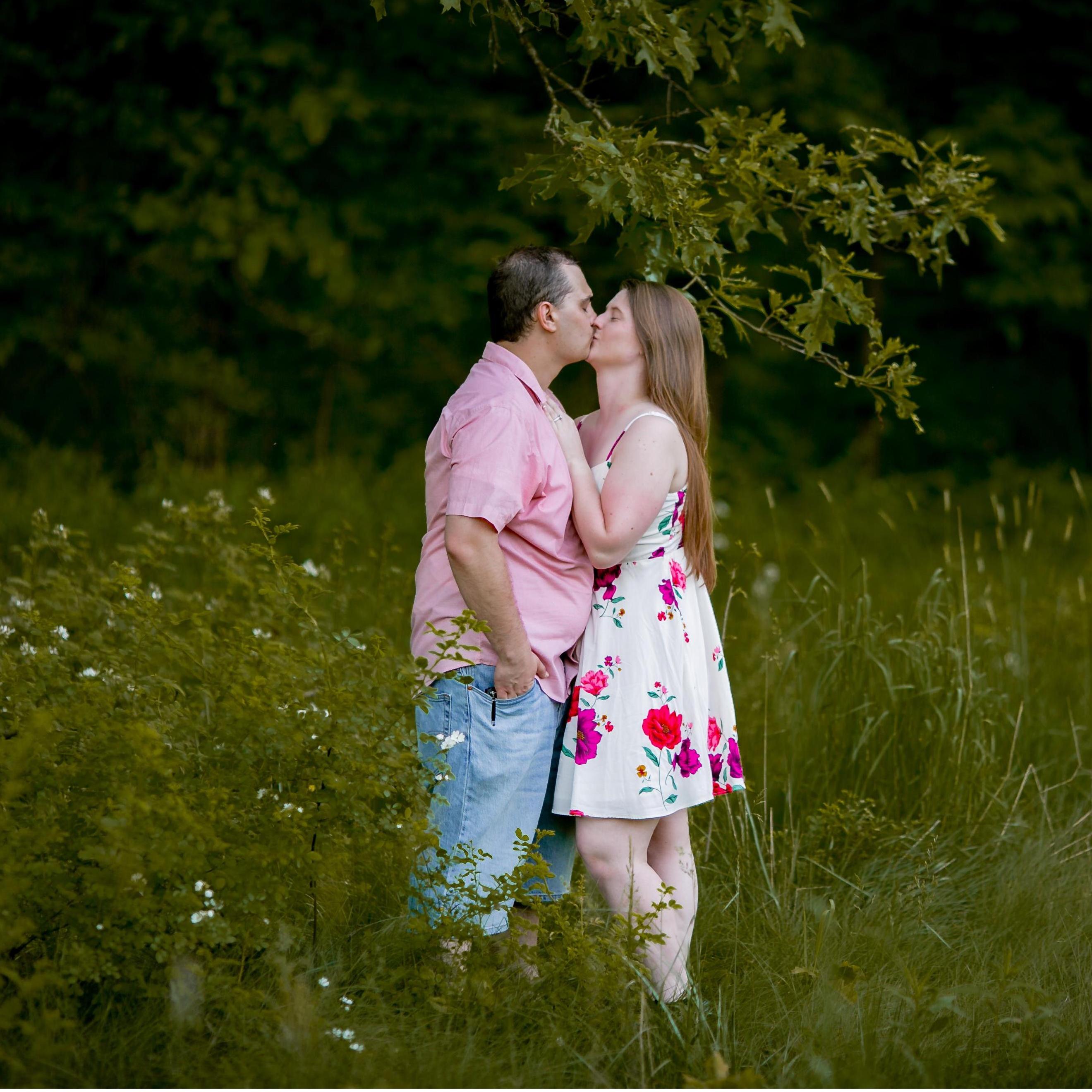 Engagement Photos at Highbanks Metro Park