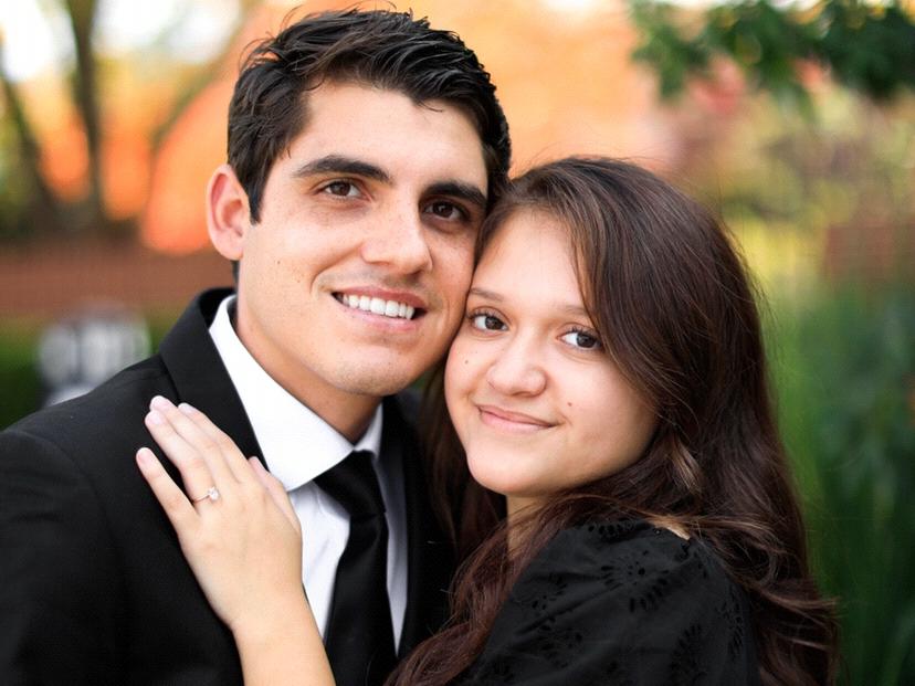The Wedding Website of Esmeralda Lopez and Refugio Castillo