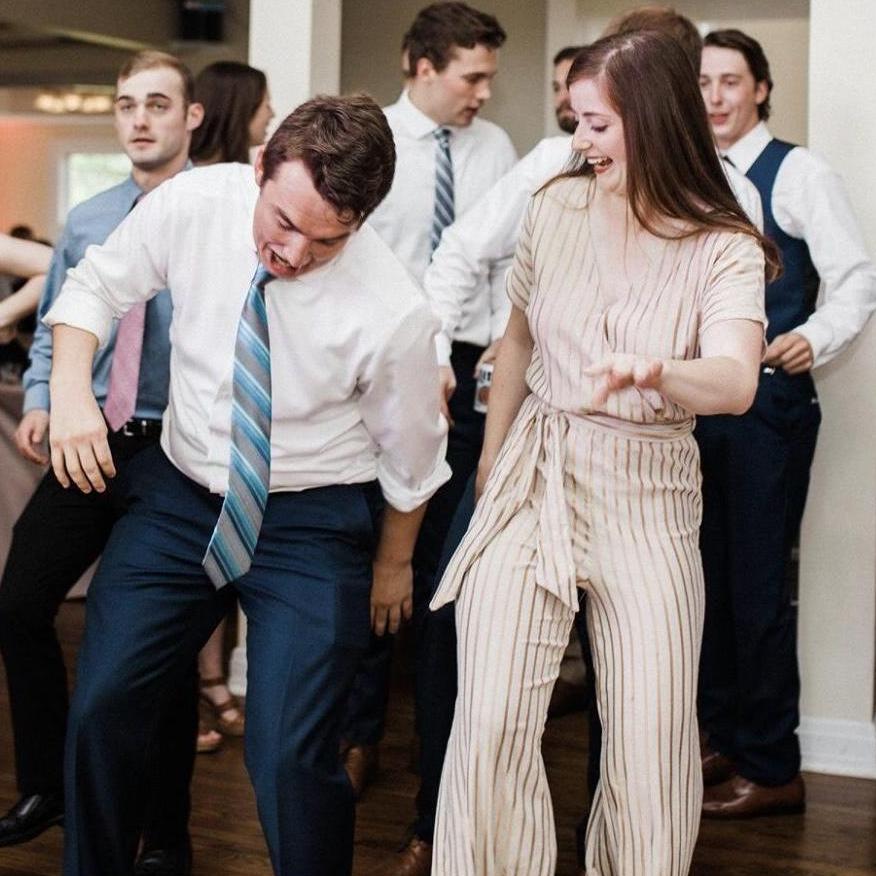 Dancing QUEENS