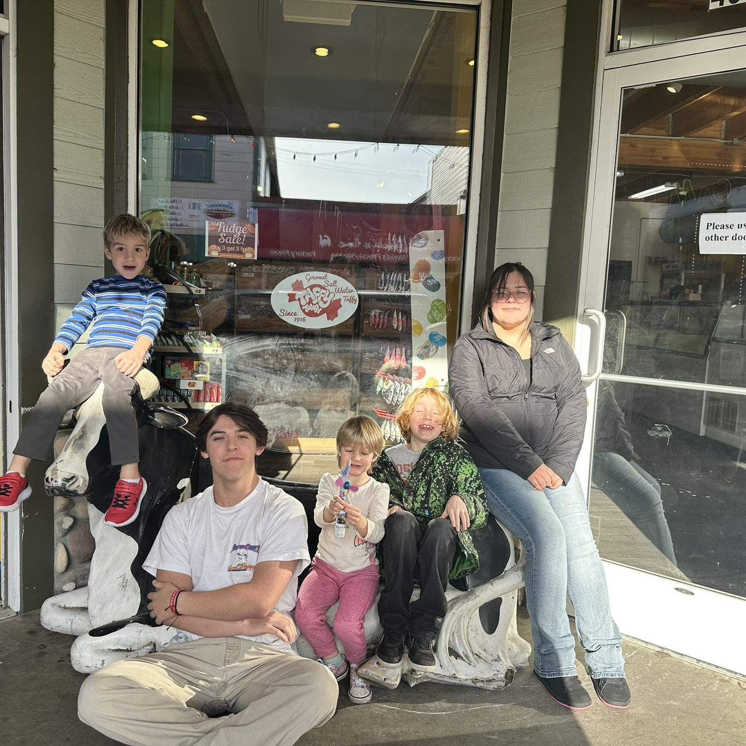 Seaside Oregon Thanksgiving weekend 2025