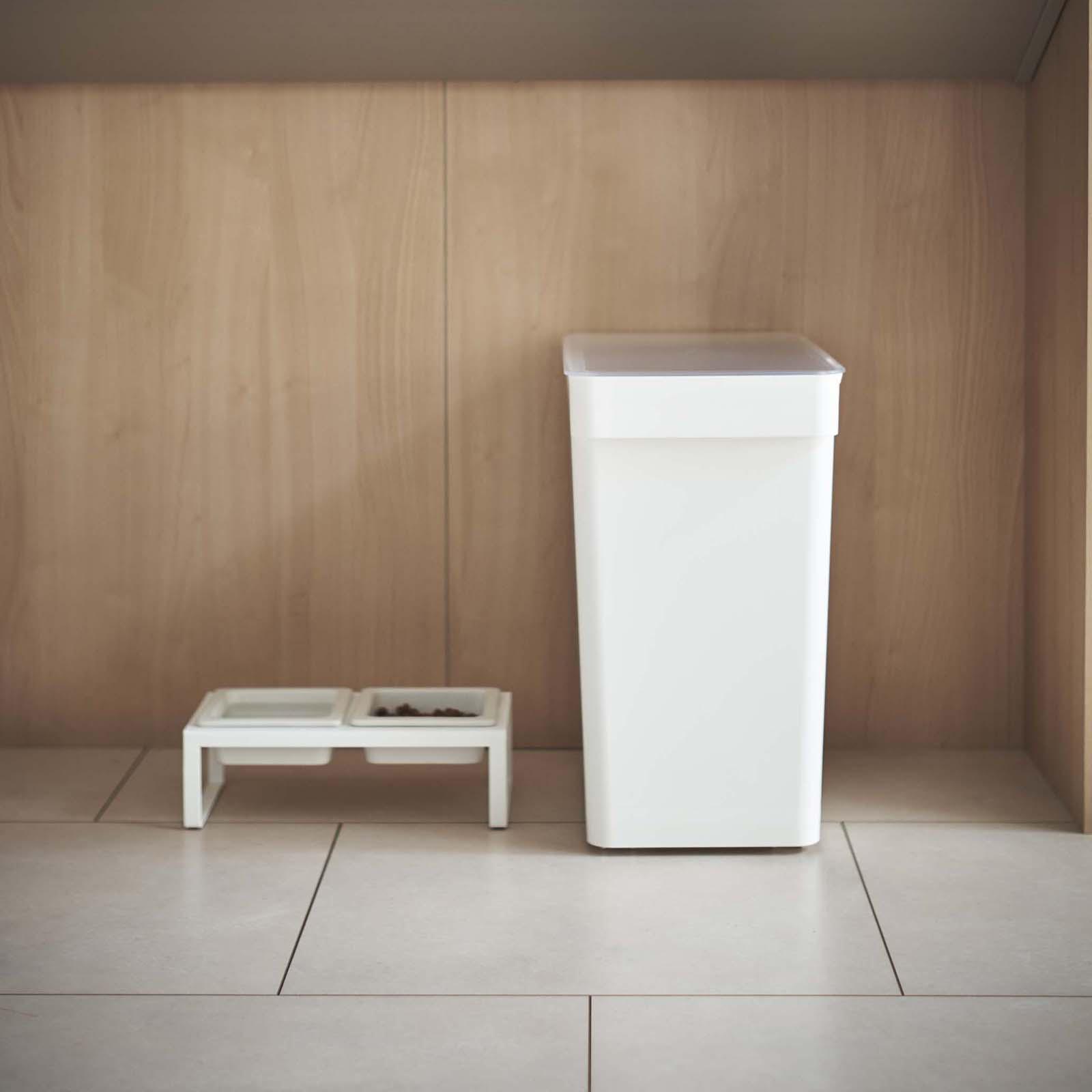 J*Z様 D&D Sampling Furniture Container 01 Yamazaki Home, 6.6 Gallon Rolling Airtight Pet Food Storage