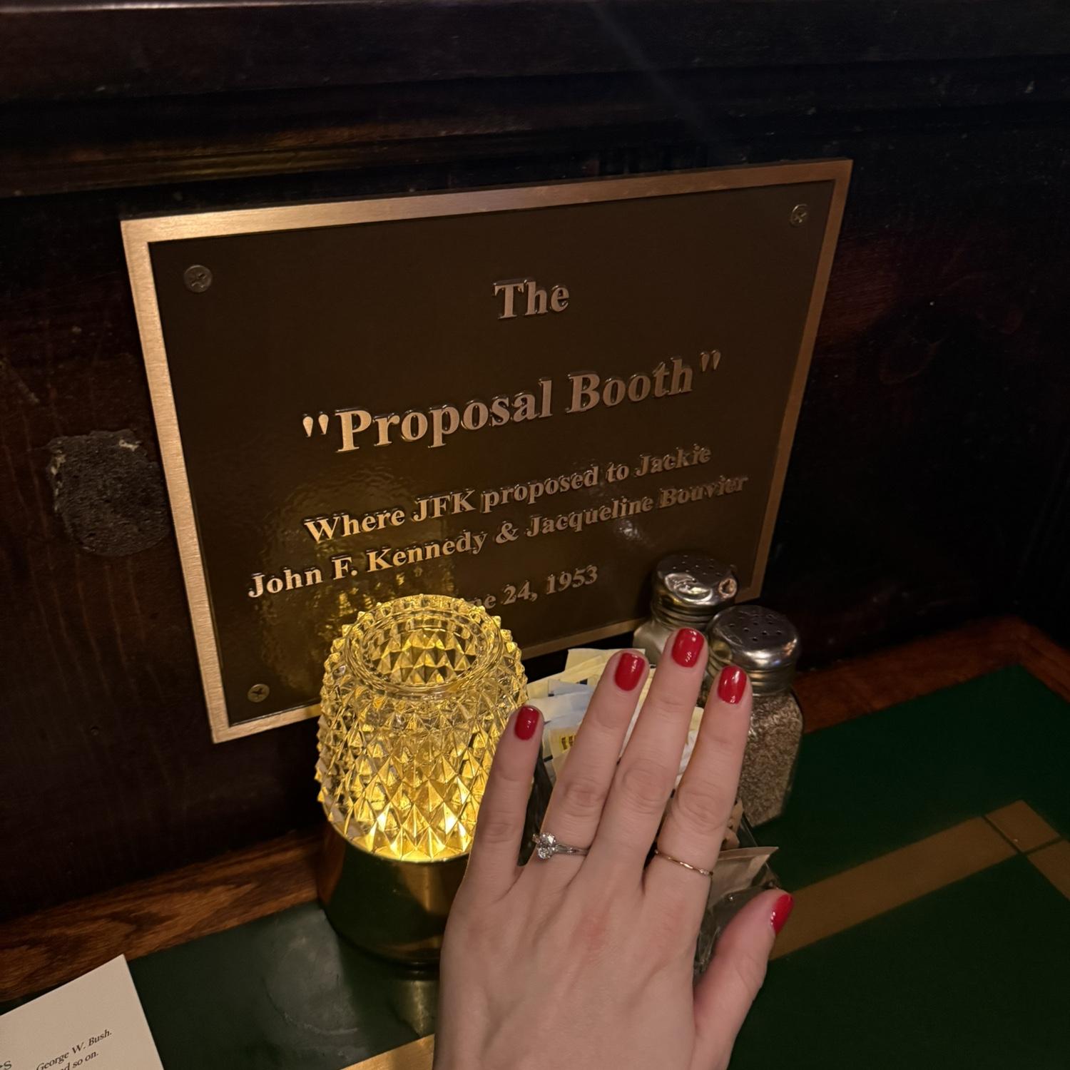 Dinner @ the proposal booth (Martin’s Tavern).