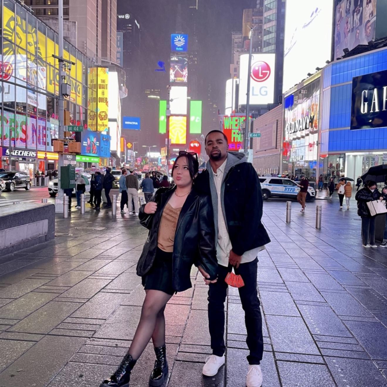 "IN NEWW YORRRKKKK"