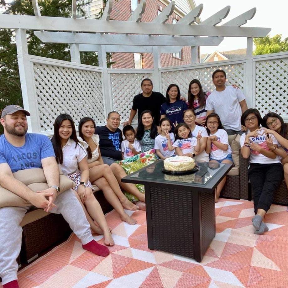 Phill’s first time meeting Nica’s whole family! 🤗