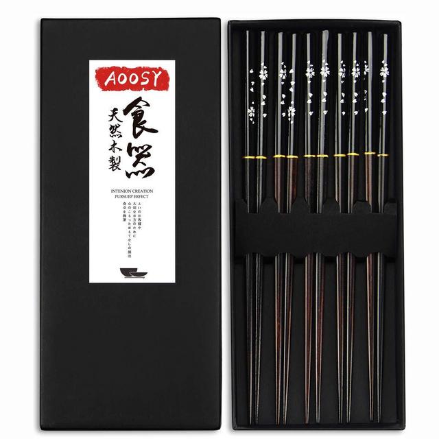 Chopsticks, AOOSY 5 Pairs Japanese Natural Wooden Chopsticks Reusable Sushi Chop Stick Chopstick Set with Box Value Gift Dishwasher Safe (Couple Black Chopsticks with box)