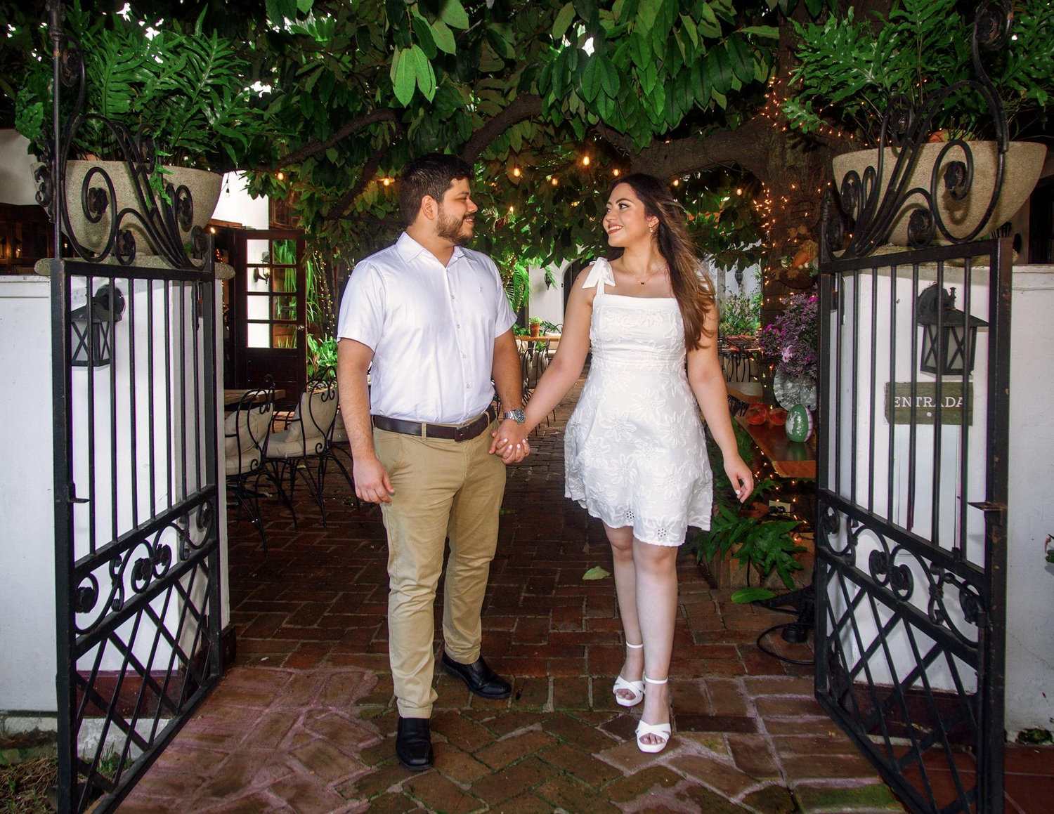 The Wedding Website of María Manzanares and Milton Barrieri