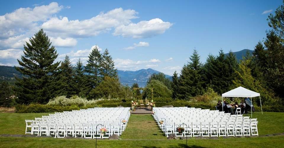 The Wedding Website of Amy Chisholm and Camron Rowen