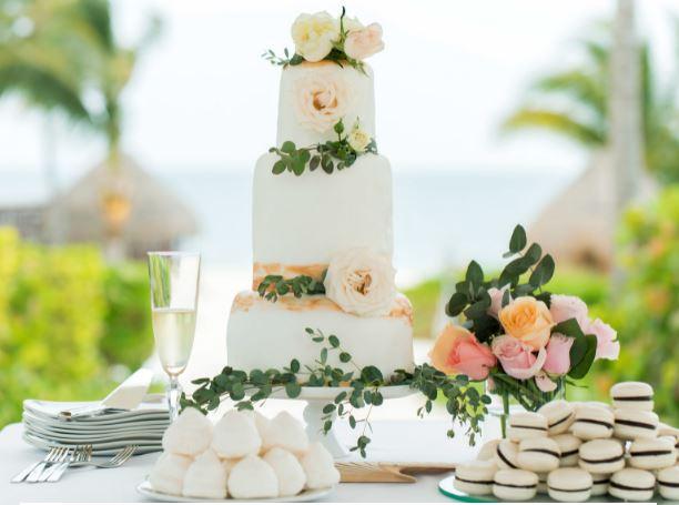 The Wedding Website of Rossana Acasuzo and Jorge Oyola