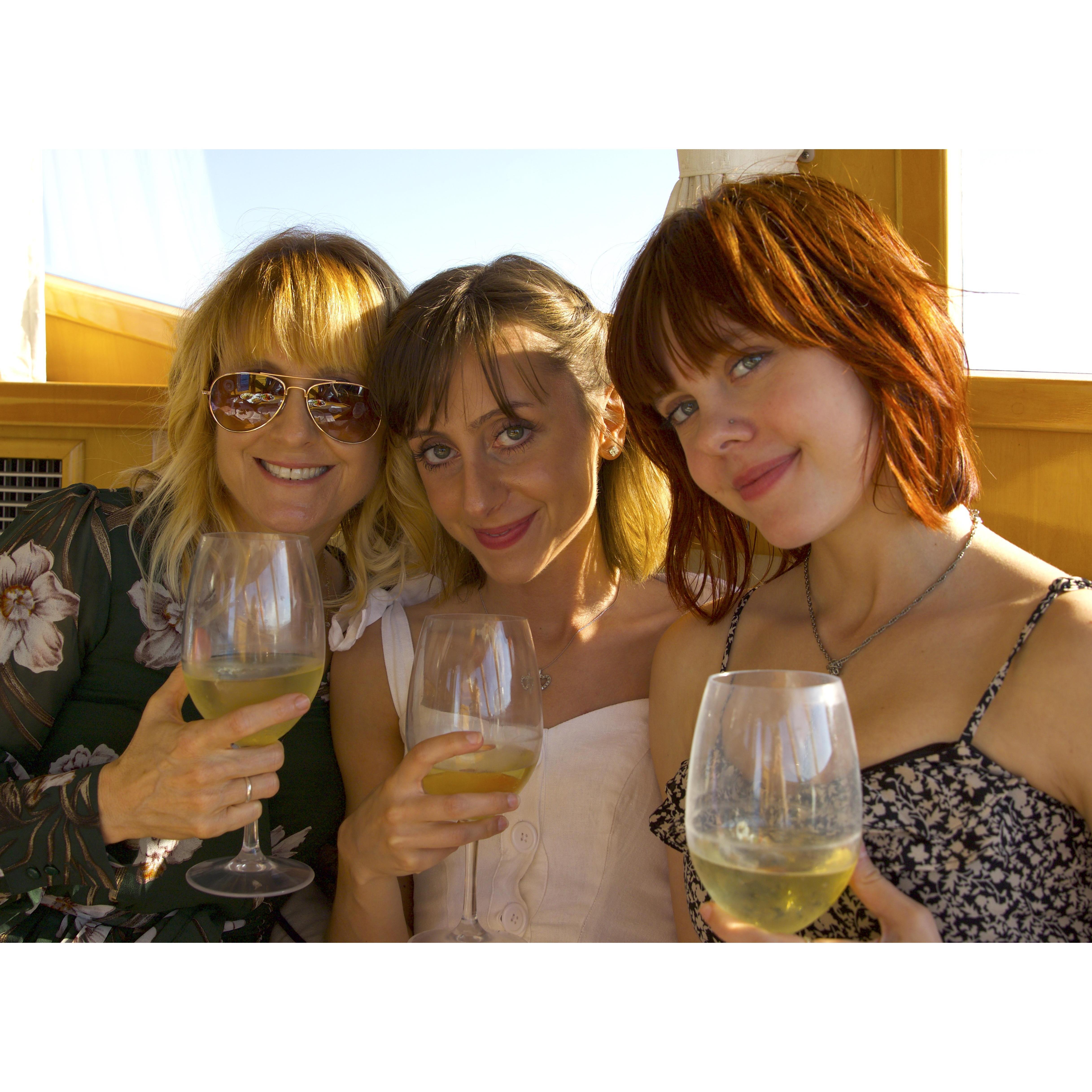 Allisyn with her mother, Anji, and younger sister, Josie.