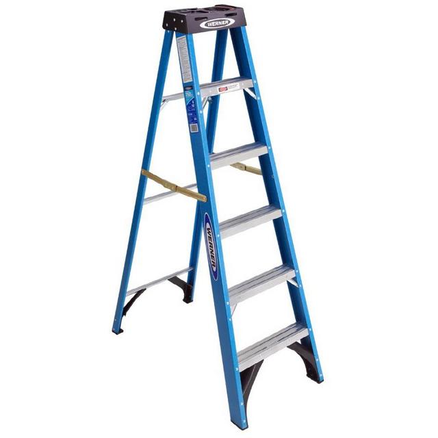 Werner 6-ft Fiberglass 250-lb Type I Step Ladder