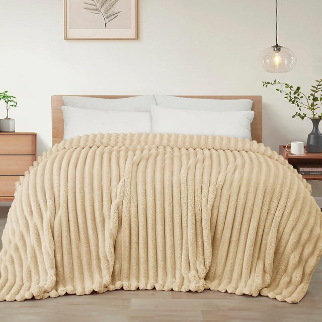 Exclusivo Mezcla King Size Flannel Fleece Blanket, Super Soft Striped Jacquard Bed Blanket, Lightweight Fuzzy Cozy for All Seasons, 90x104 Inches, Beige