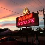 Charlie's Pizza House
