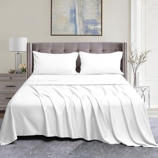 Beckham Hotel Collection King Sheet Set 100% Cotton, 500TC Luxury Sateen Bedding, 16” Deep Pocket, Moisture-Wicking, 4-Piece, White