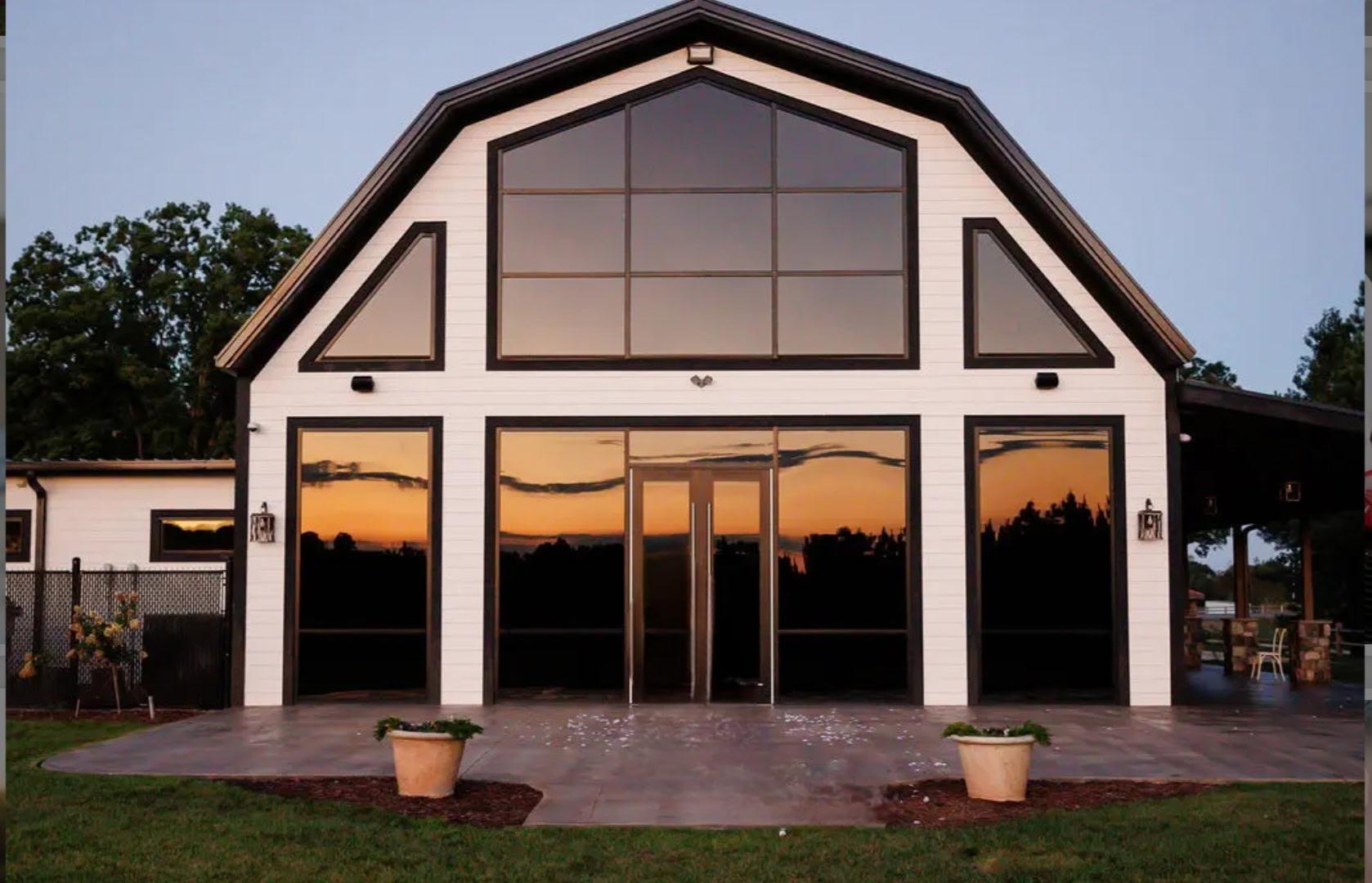 The Wedding Website of Ariel Edwards and Cody Jones