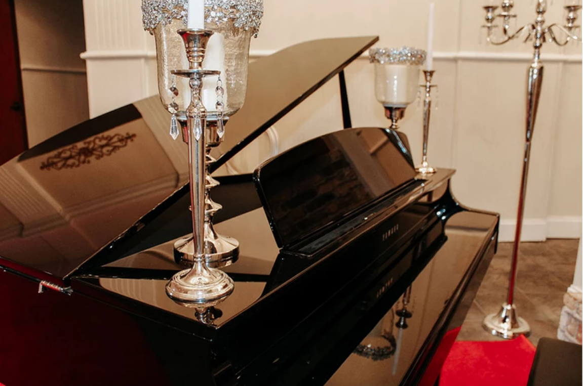 The Wedding Website of Chanel Meekins and Darquari McDonald