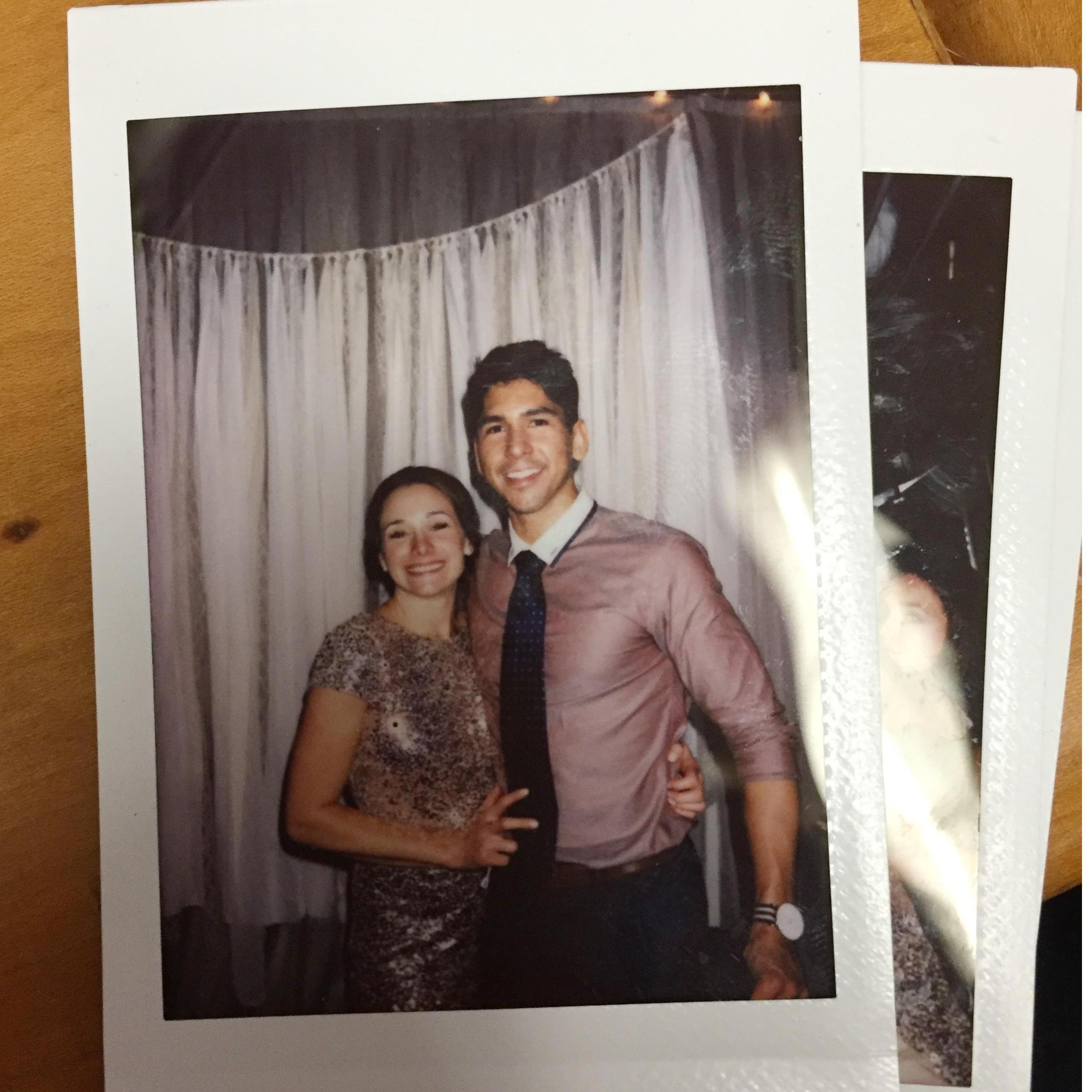 After surviving meeting the entire family at Britt and Doug's wedding, Kik knew he was a keeper.

Pedro pasó la prueba cuando fue invitado a la boda de Brit y conoció a toda la familia.