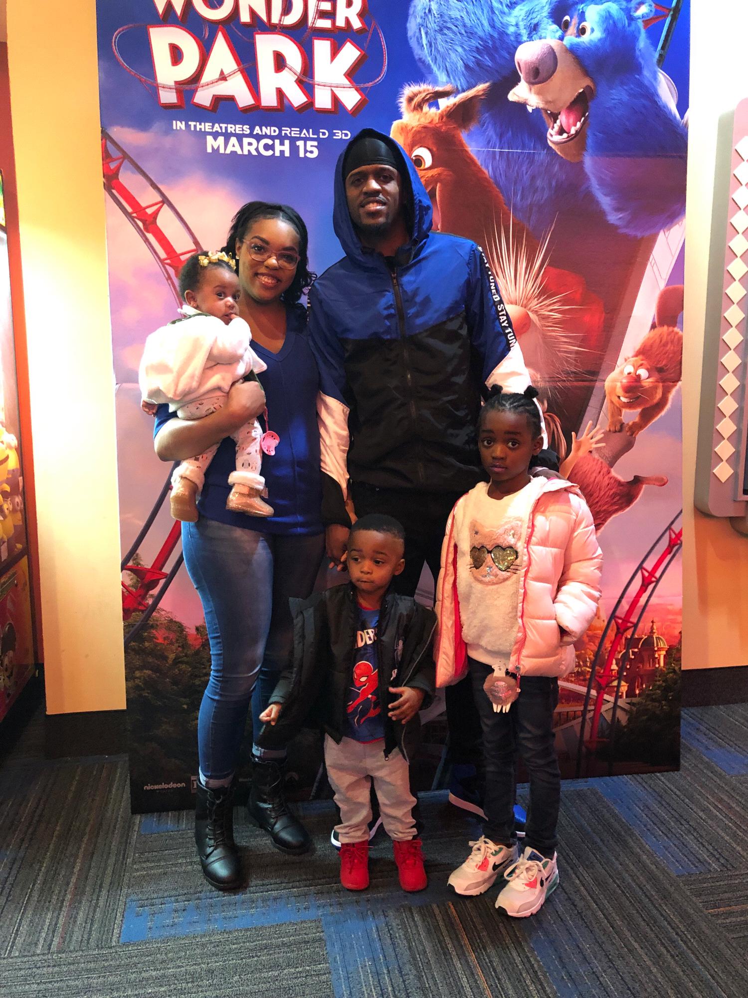 Family Night 
👨🏾‍🦱👩🏽👧🏾👦🏽👶🏽 #MooreLove