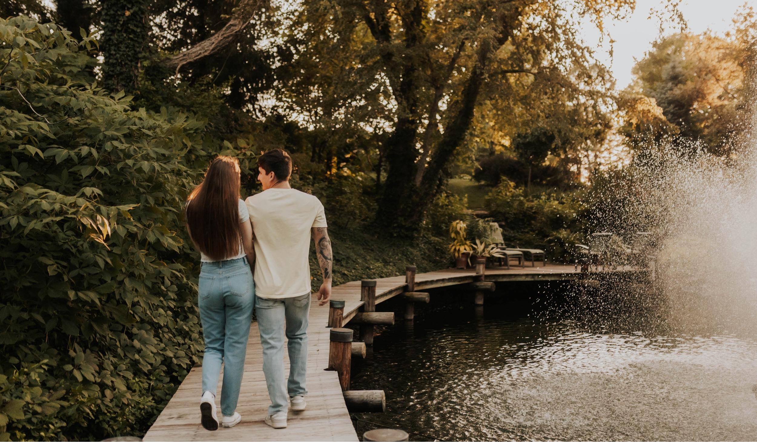 The Wedding Website of Sydney Capouch and Logan Kidwell