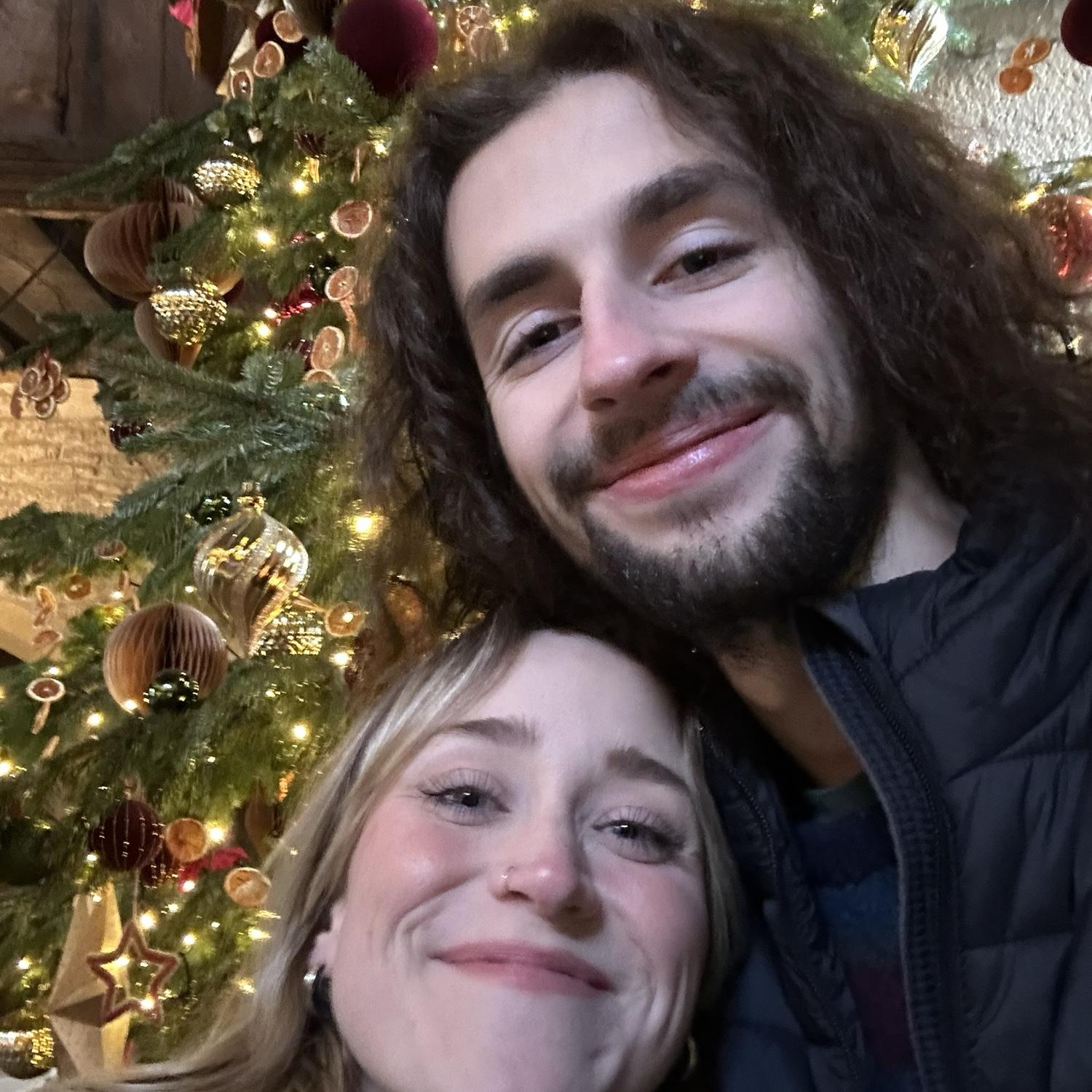 First Christmas in England before Mark cut all his hair off 💇🏻‍♂️