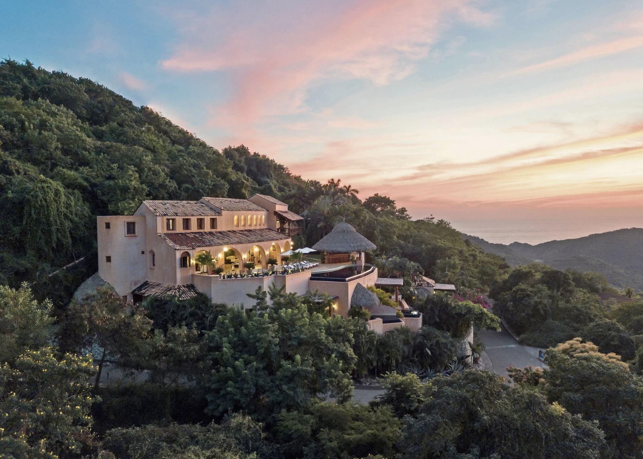 The Wedding Website of Claire Kadwell and Juan Rodriguez