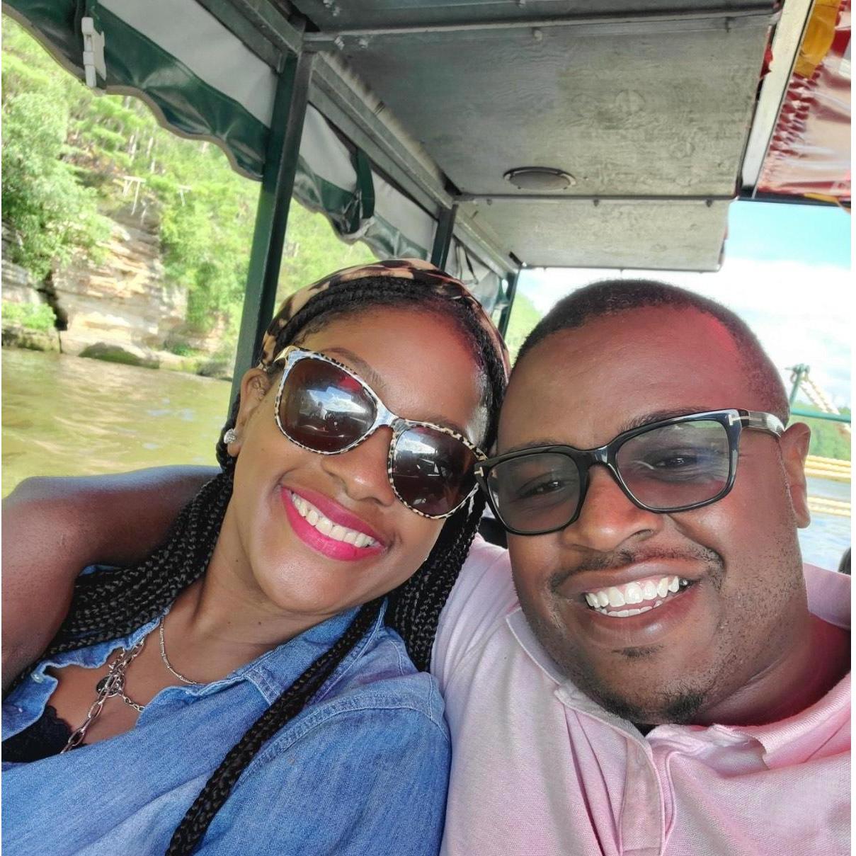 Spending time on the boat and land tour in Wisconsin Dells!