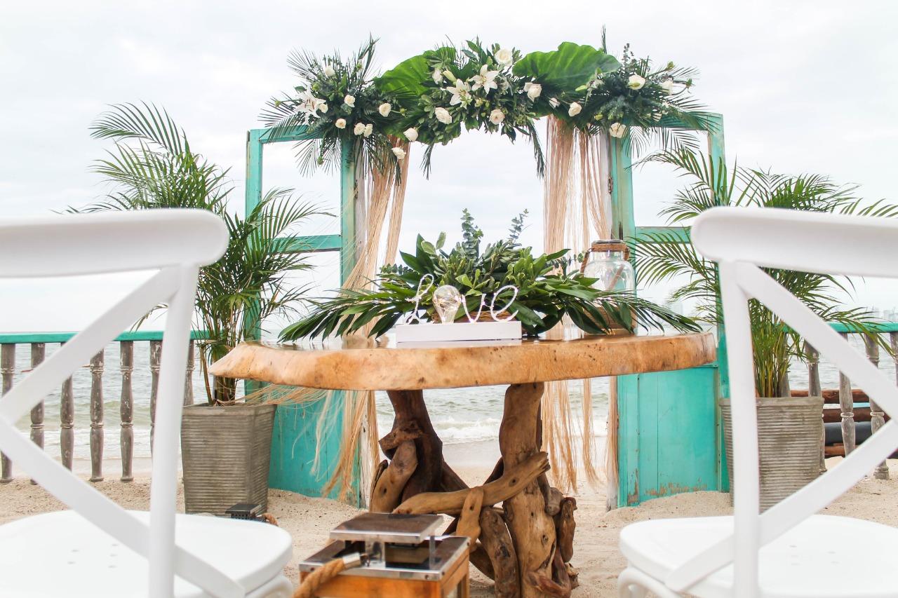 The Wedding Website of Michael González and Fiorella Jiménez