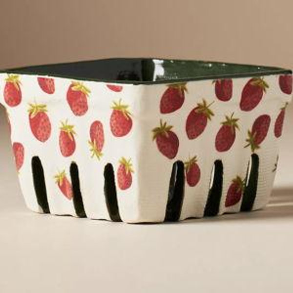 Fruta Stoneware Berry Basket