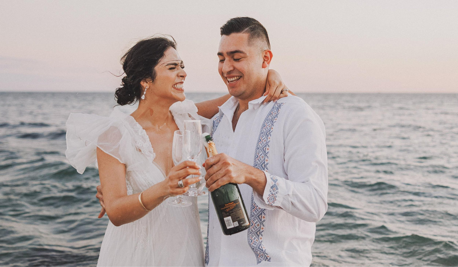 The Wedding Website of Yalvanny Giselle Félix Durán and Andrés Luis Carrera