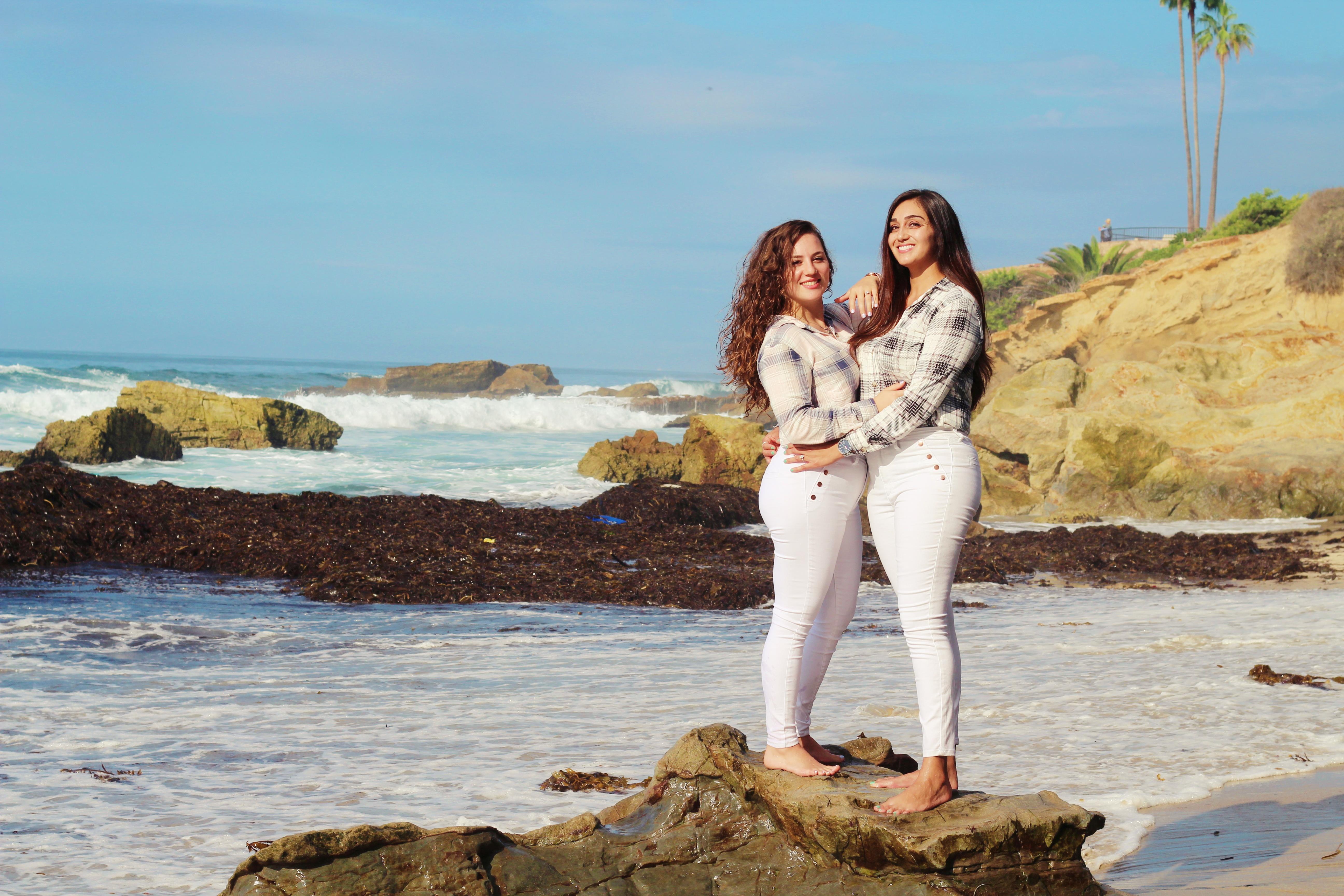 The Wedding Website of Jackie Covarrubias and Diana Zvaig