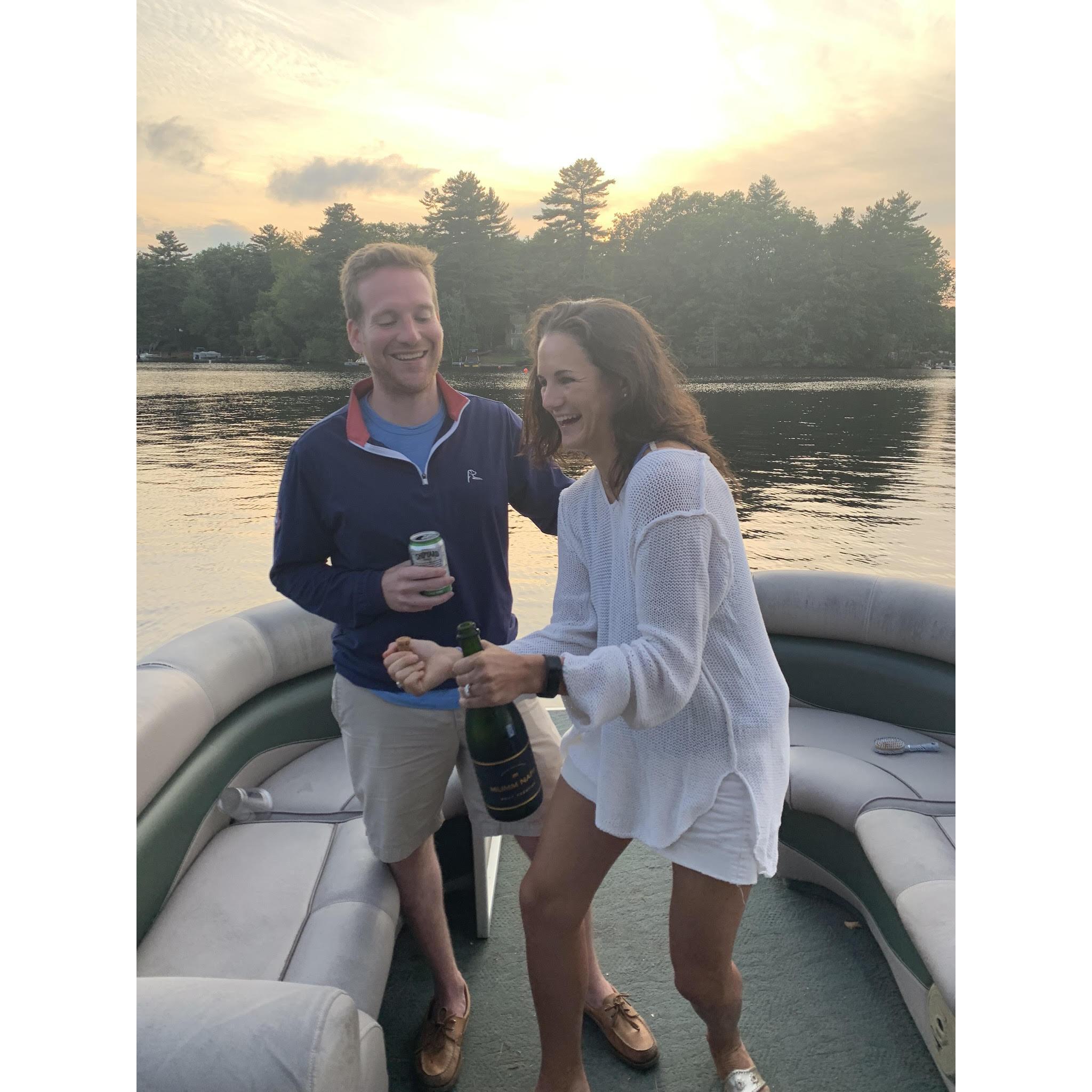 Bubbles on da boat!