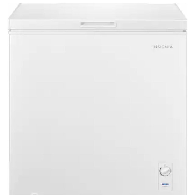Insignia™ - 7 Cu. Ft. Garage-Ready Chest Freezer - White