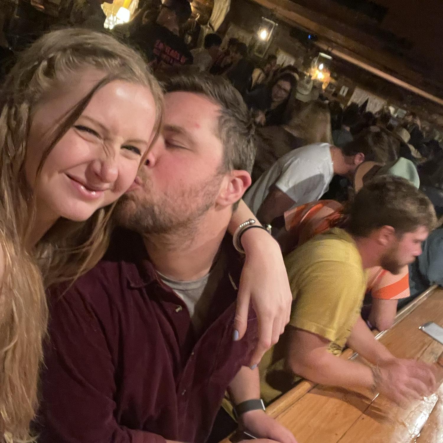 Date night at Gold Hill for some live music!