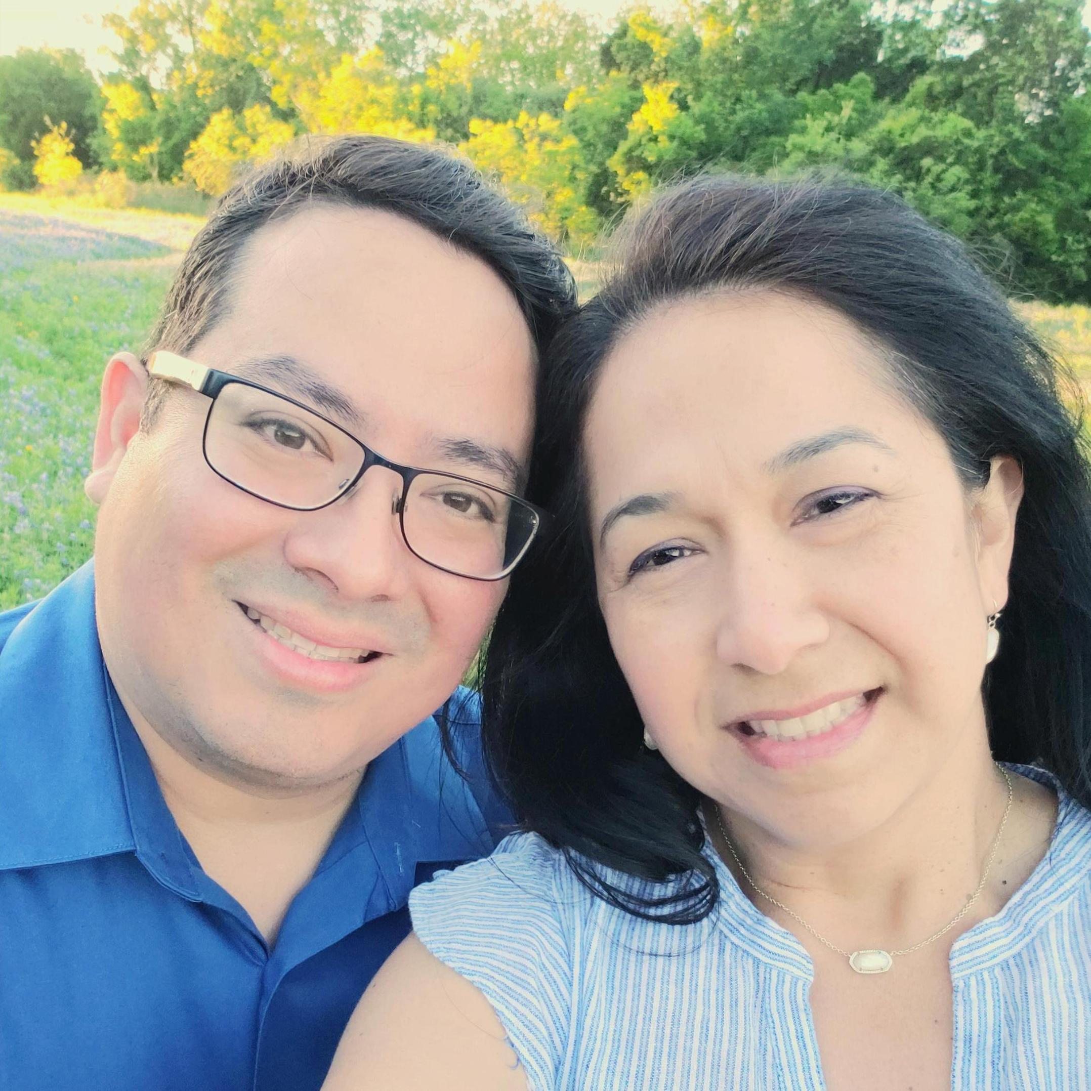 Spring 2019, Dominic and Laura trying not to freeze while we snapped dozens of pictures!