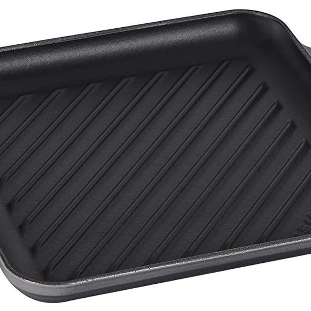 Le Creuset Enamaled Cast Iron Square Grill, 9.5", Oyster