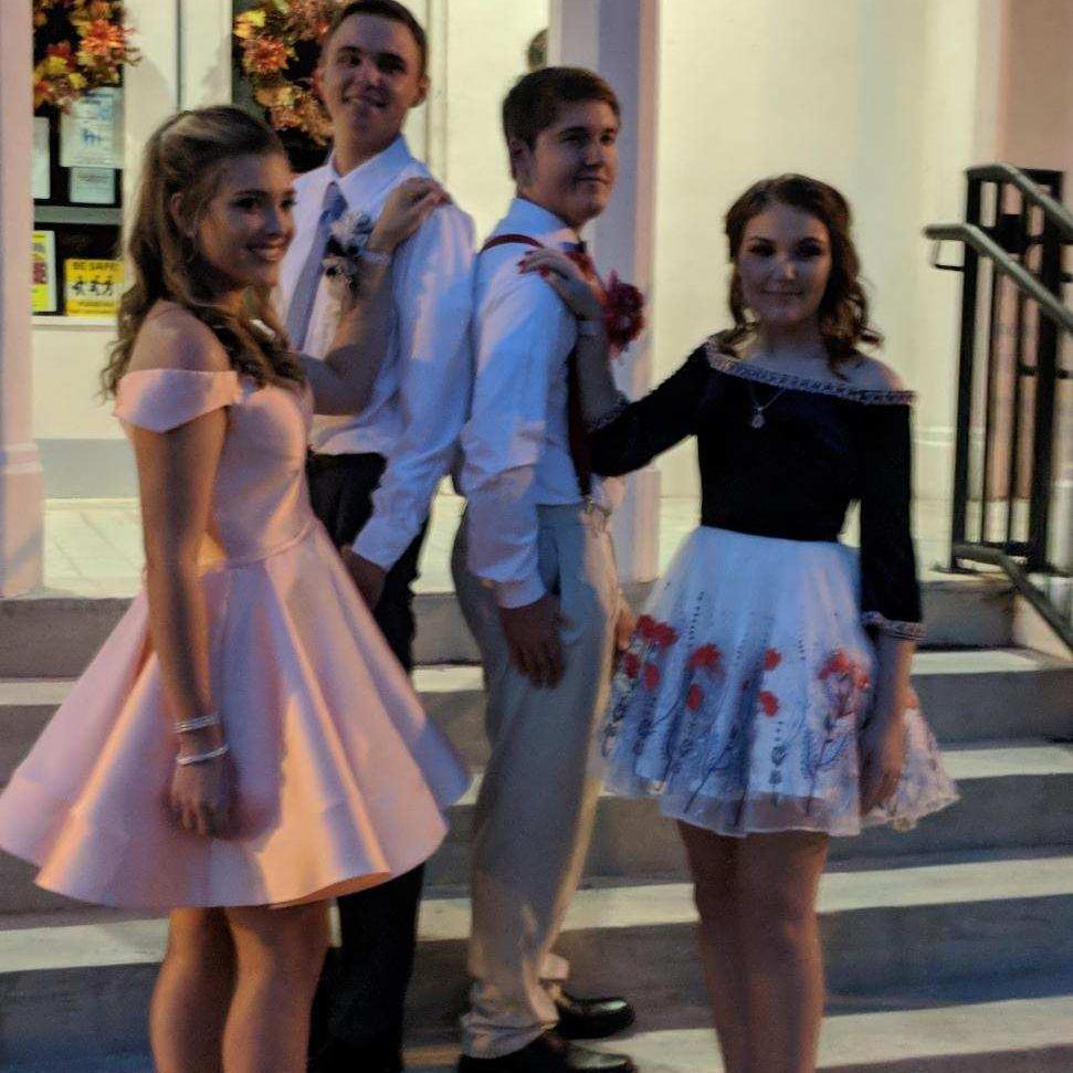 Ari's junior homecoming with friends! Antique Village, Denham Springs, LA. 10.20.18.