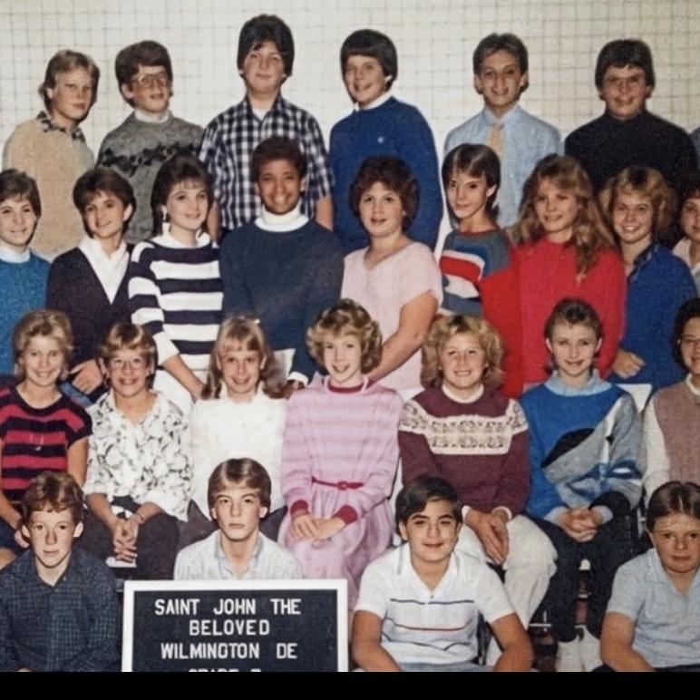 8th Grade class Photo
I know you see me! Front and center! Can you find My Petey??