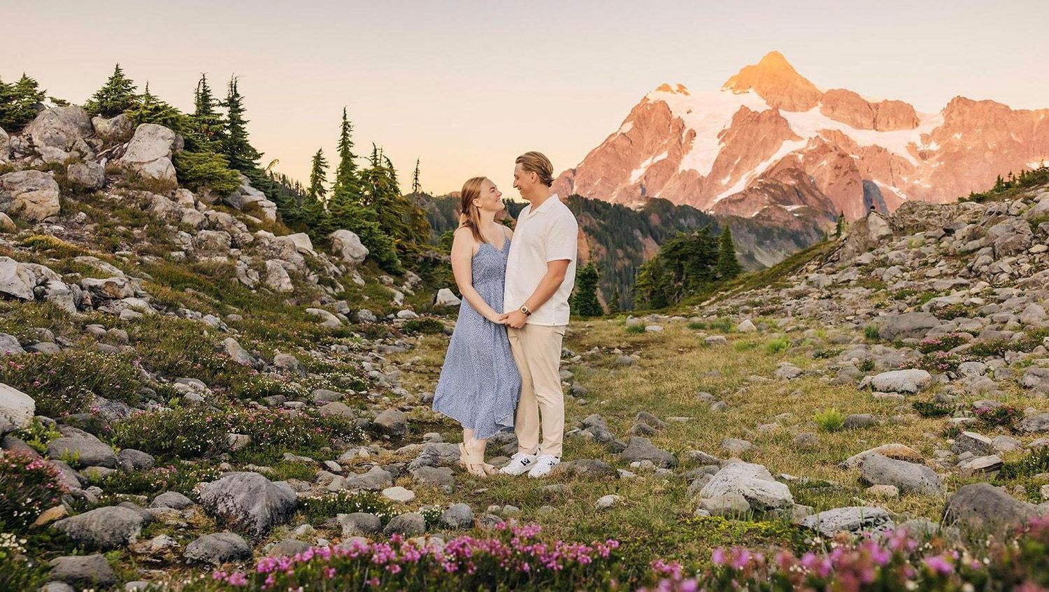The Wedding Website of Lindsey Pogue and Mitch Bouma