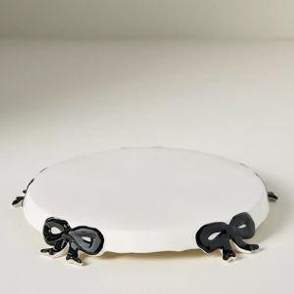 Benedita Bow Stoneware Trivet