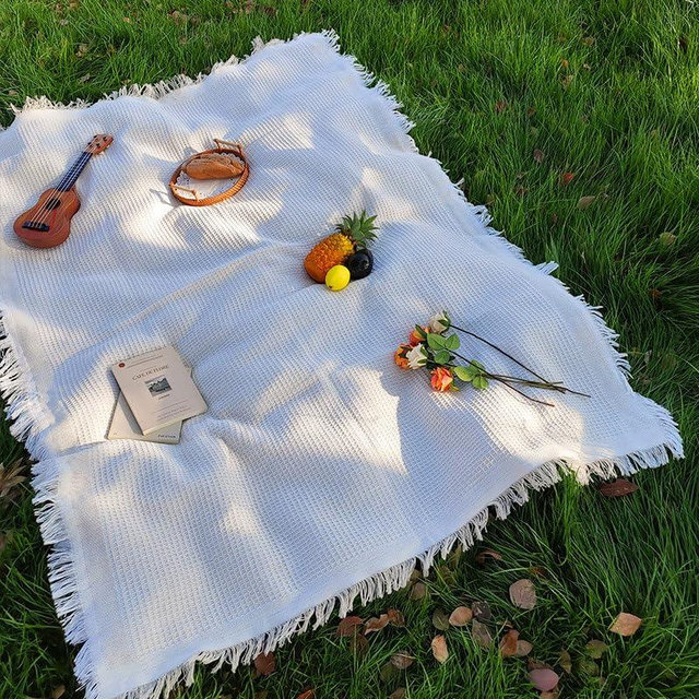 Zyntrytong 70"x 70" Picnic Blanket Extra Large,Layer Outdoor Blanket for 5 to 7 Adults,Camping Grass Lawn Park Accessories Cute Couple Gifts Ideas Wedding Registry for Camping, Park, Beach (Cream)