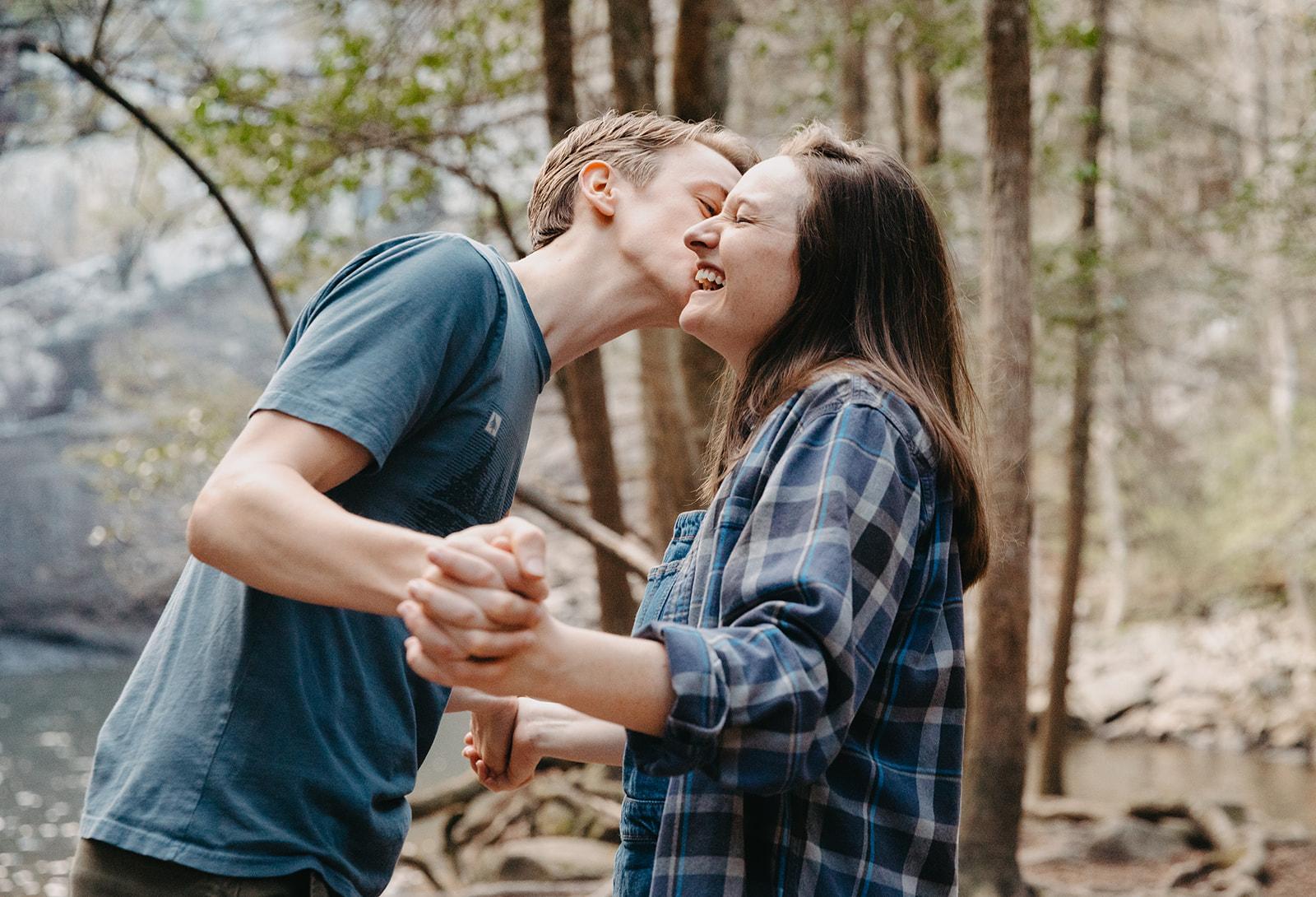The Wedding Website of Brooke Bishop and Lon Hogan