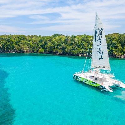 Catamaran to Dunn’s River Falls