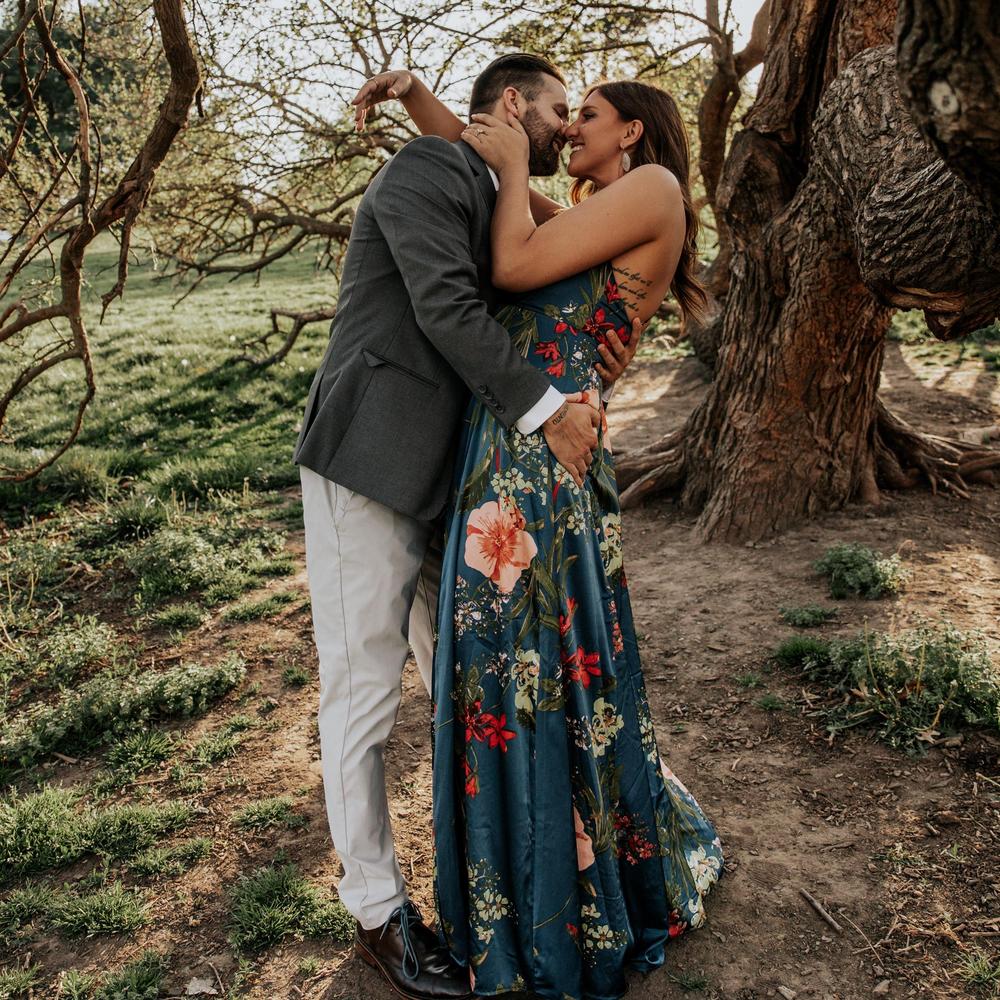 Suzanne Taylor and Taylor Brown's Wedding Website