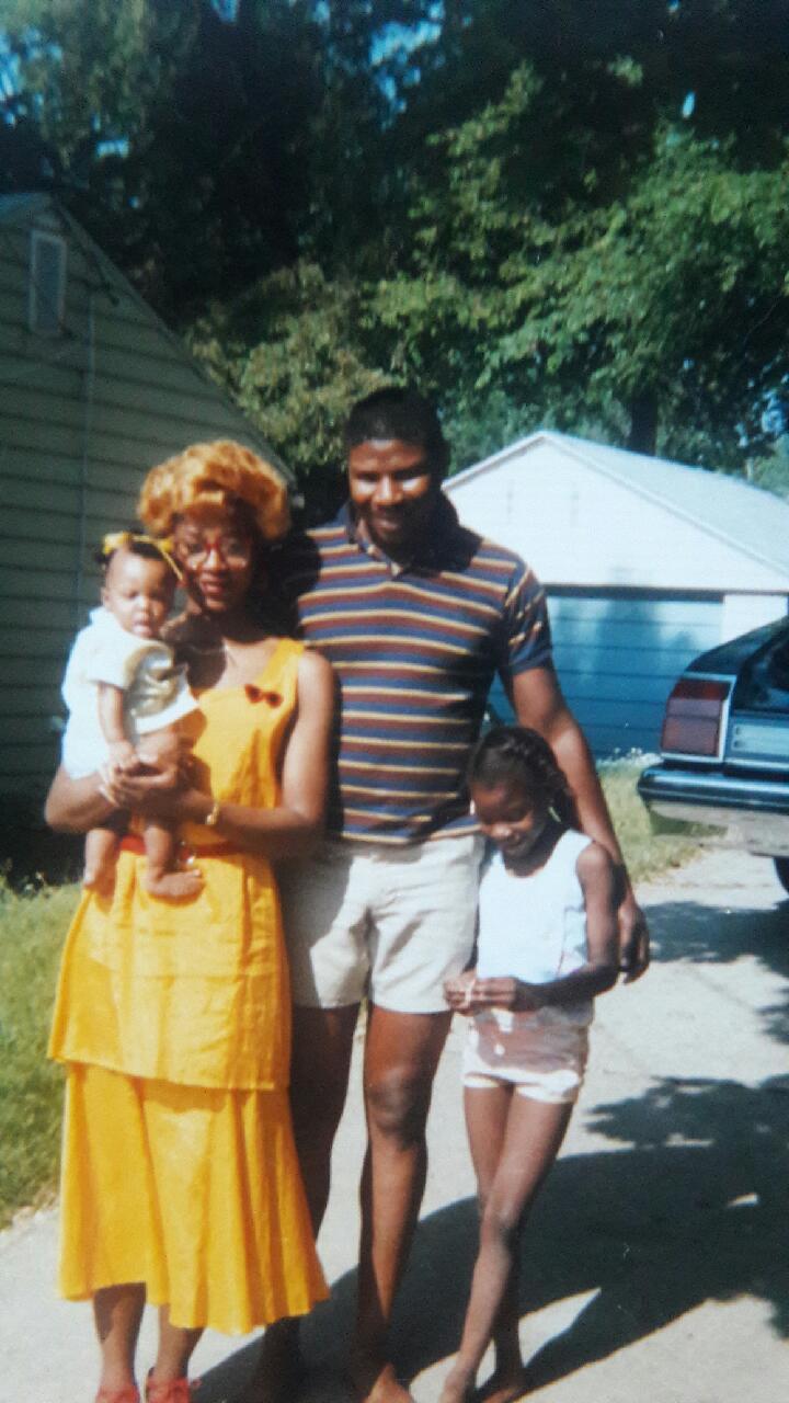 Mom, dad, Jamila & baby Me! My guess is summer of 1987