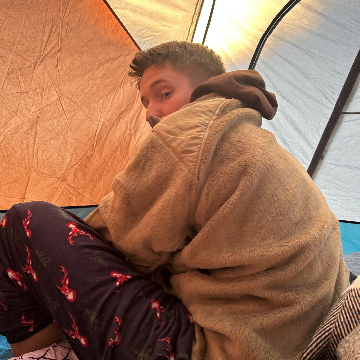 Our road trip back from Texas - first stop was Joshua Tree. Tent mornings hit different.