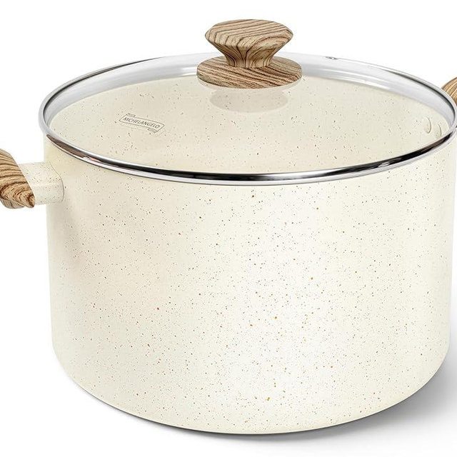 MICHELANGELO 8 Quart Stock Pot with Lid, Nonstick Cooking Pots, 8 Qt Soup Pot with Lid, Induction Pots for Cooking, Stockpot with Healthy Coating, White
