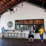 Seis Kitchen