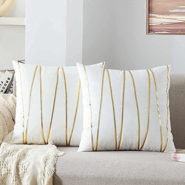 WACOMECO Soft Throw Pillow Covers - Velvet Decorative Cushion Covers Cases for Sofa Bedroom Livingroom Car, 18 x 18 in, White and Gold